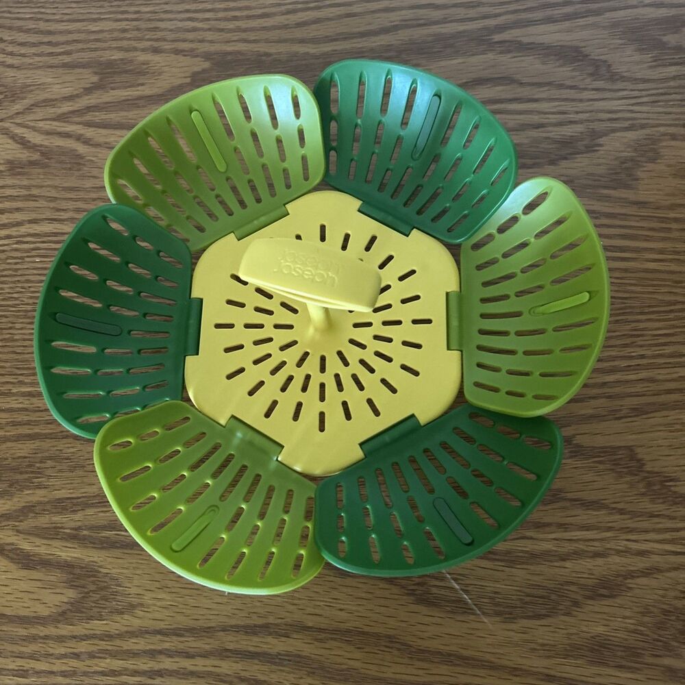Joseph Bloom Folding Steamer Basket for Vegetables, Expandable Green